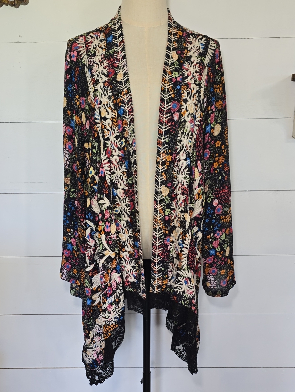 Sundance Garden Serenity Embroidered Kimono Cardigan Wrap Black Boho M/L